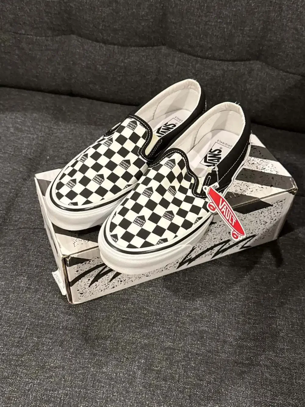 9M - Vans Dover Street Market x OG Classic Slip-On LX Black White Checkerboard